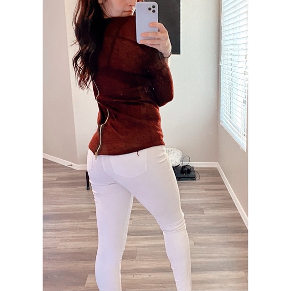 Charlotte Russe Sweaters - 💥FINAL PRICE DROP - Charlotte Russe sweater